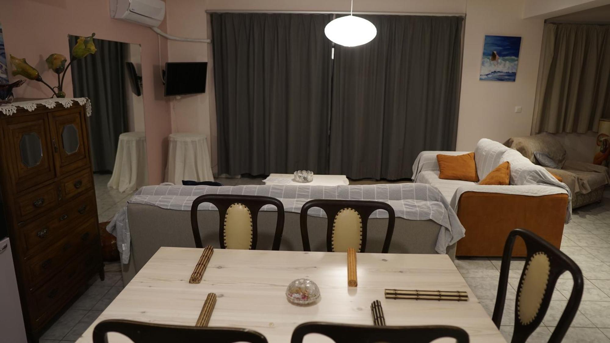 Romanos Patras Studio Extérieur photo