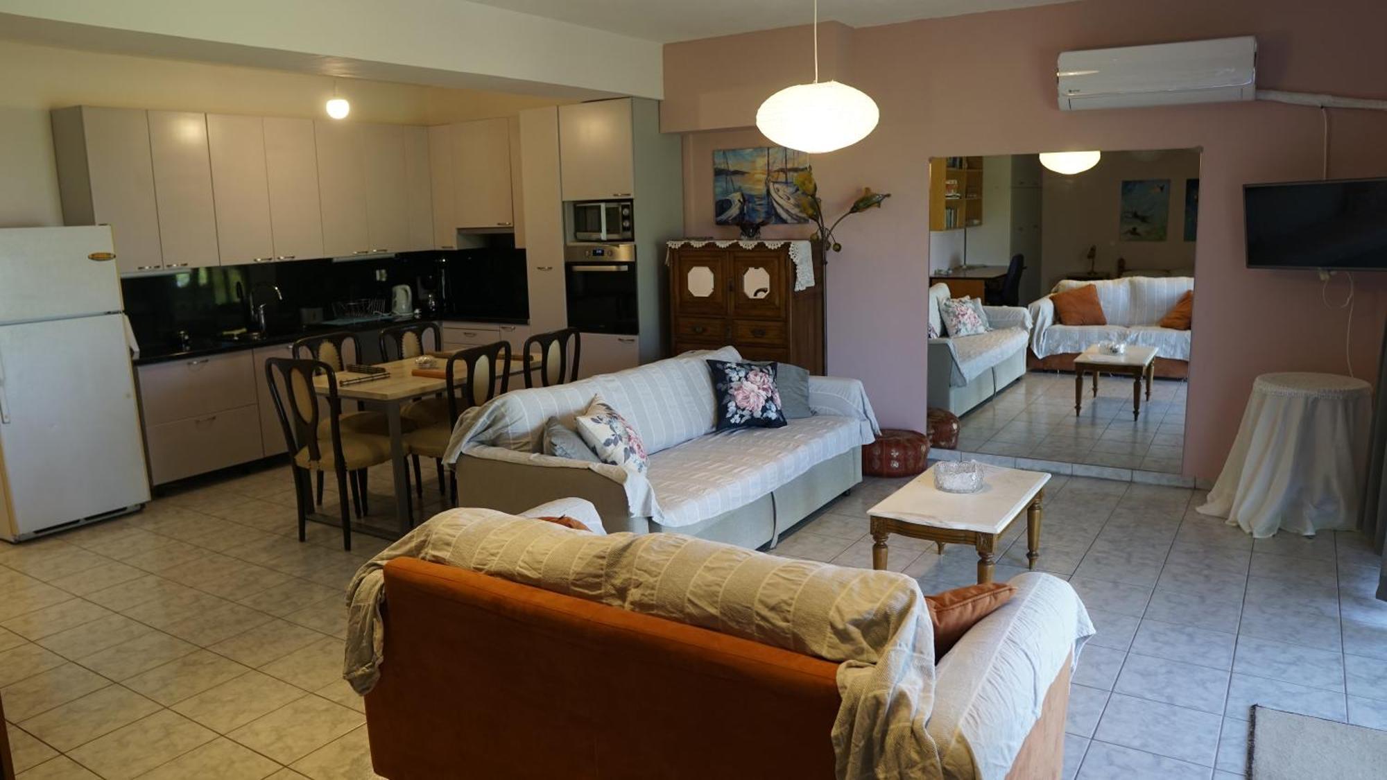 Romanos Patras Studio Extérieur photo